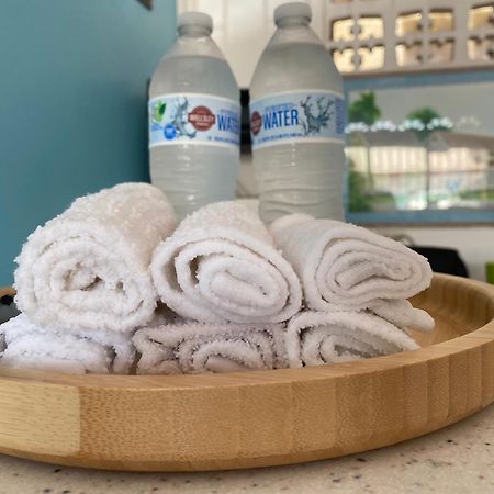 Melrose Beach Apartments Inc Бриджтаун Екстериор снимка